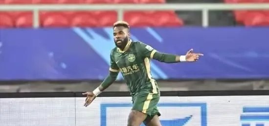 多特蒙德遭遇争议判罚,裁判组回应:执法公正,工作.的简单介绍