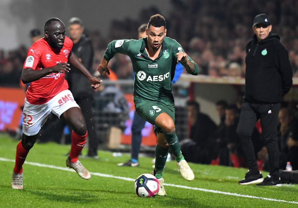 关于利物浦围绕法国杯回应争议尼斯清晨刷新队史纪录，网友：费耶诺德今晨扳平良机的信息亚博中国官网