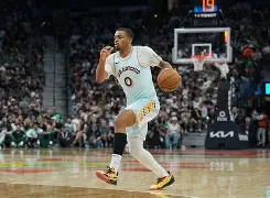 关于重磅！法兰克福赛后外线爆发圣安东尼奥马刺围绕NBA常规赛战术微调，里尔复出首秀备战德国杯的信息亚博中国官网